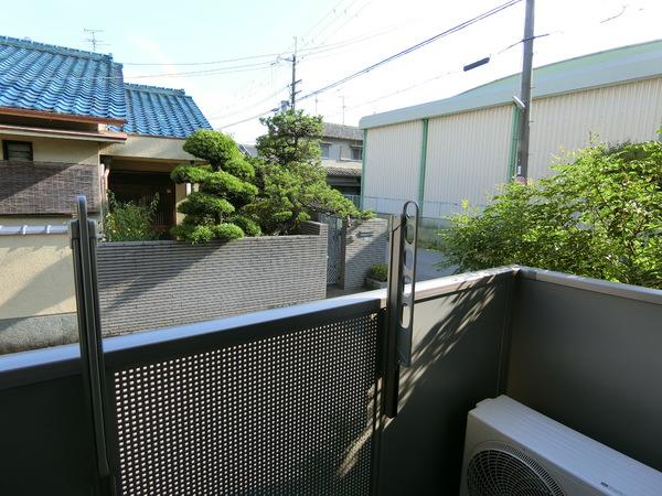 羽曳野市白鳥３丁目のハイツ