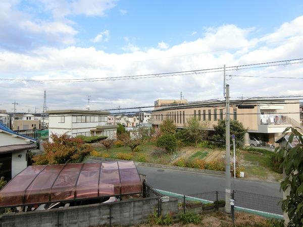 羽曳野市伊賀６丁目のハイツ