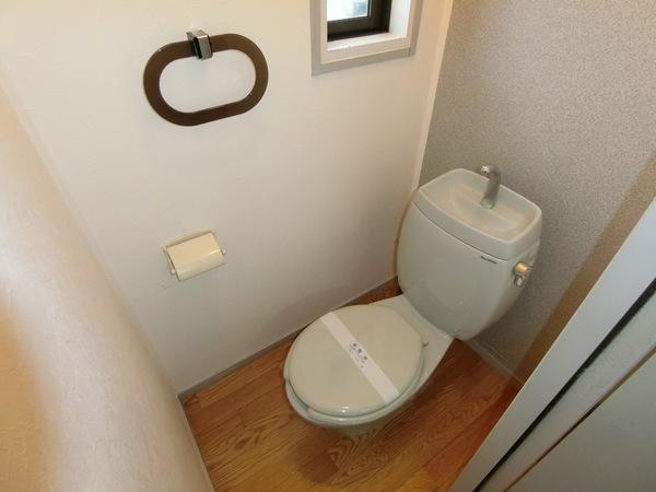 羽曳野市伊賀６丁目のハイツ