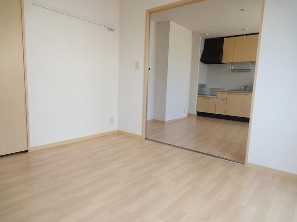 松原市一津屋４丁目のハイツ
