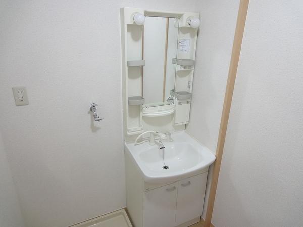 松原市一津屋４丁目のハイツ
