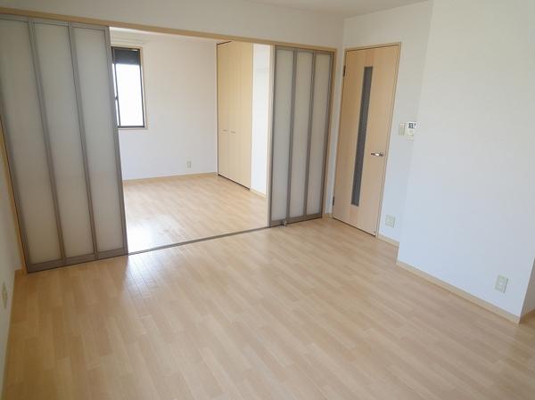 松原市一津屋４丁目のハイツ