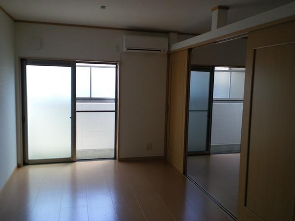 石田ハイツ2号館