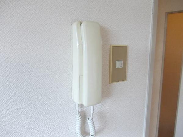 柏原市旭ケ丘３丁目のハイツ