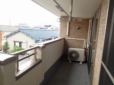 松原市立部２丁目のアパート