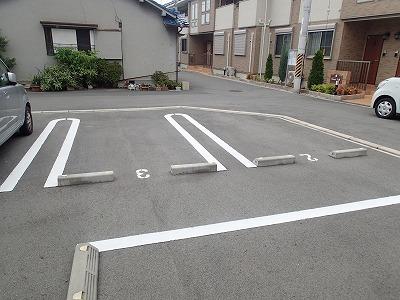 松原市立部２丁目のアパート