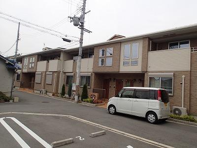 松原市立部２丁目のアパート