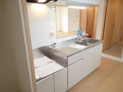 松原市立部２丁目のアパート