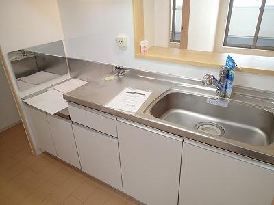 松原市立部２丁目のアパート