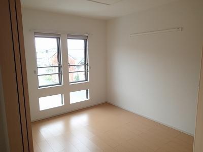 松原市立部２丁目のアパート