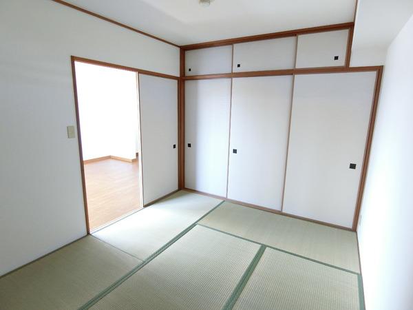 羽曳野市伊賀５丁目のマンション