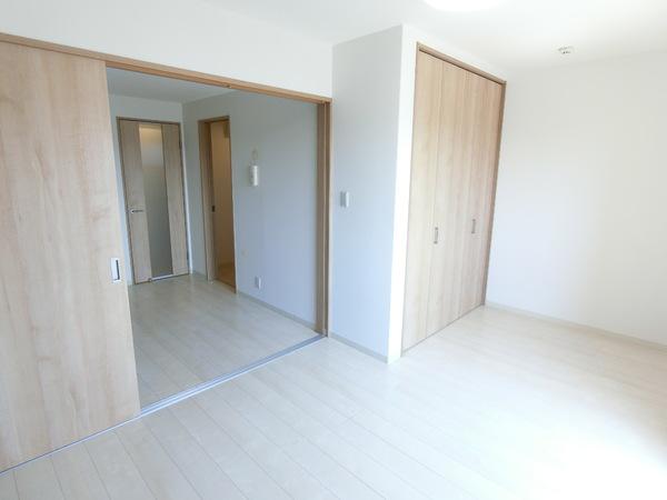 羽曳野市高鷲５丁目のハイツ