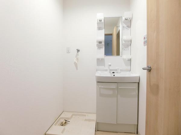羽曳野市高鷲５丁目のハイツ