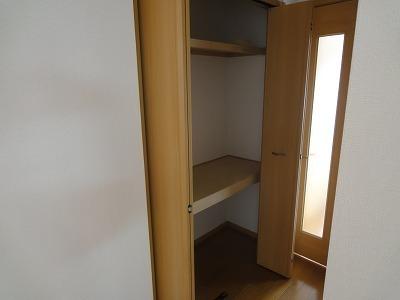 藤井寺市川北３丁目のハイツ