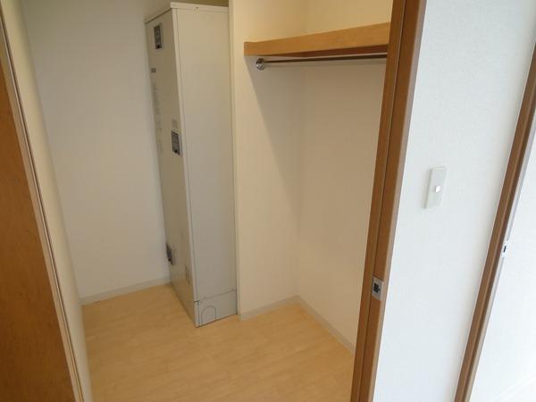羽曳野市軽里１丁目のマンション