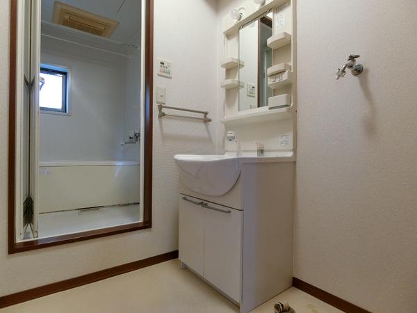 藤井寺市道明寺５丁目のハイツ