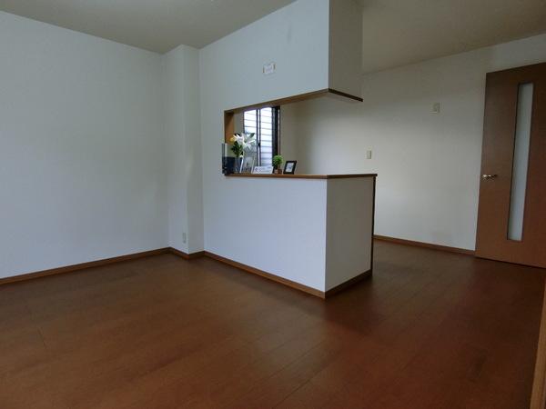 ファミール田井城　C棟