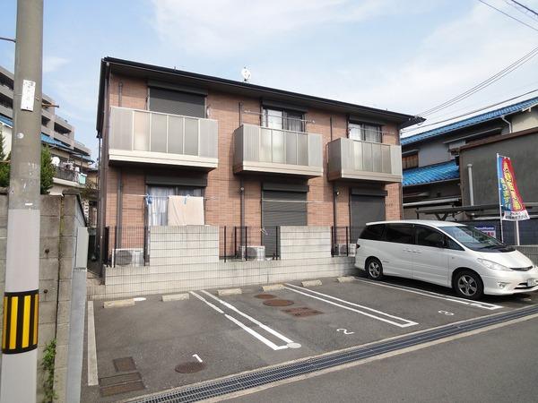 羽曳野市高鷲３丁目のハイツ