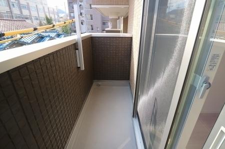 柏原市平野１丁目のハイツ