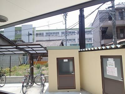 松原市上田５丁目のマンション
