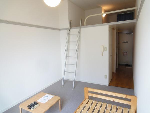 藤井寺市岡１丁目のハイツ