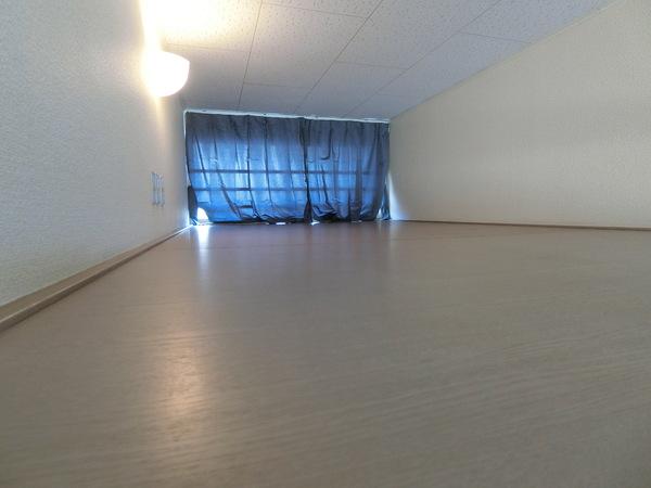 レオパレス小山