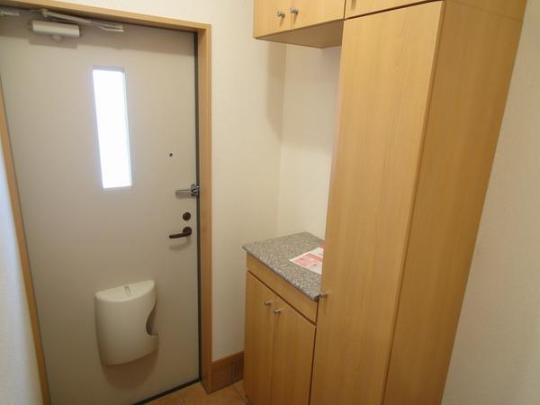 リバティーベル(玄関)