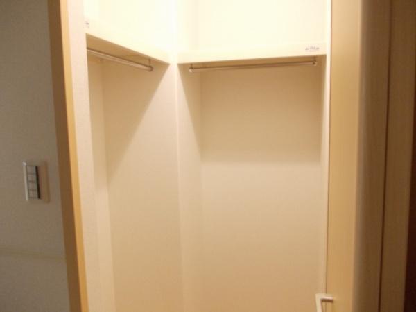 羽曳野市西浦４丁目のハイツ