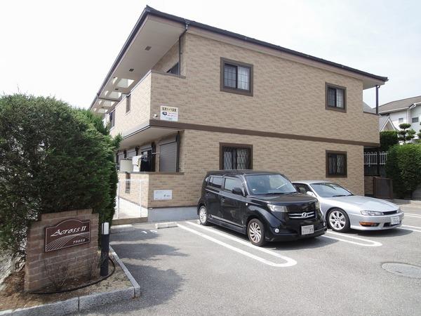 羽曳野市桃山台４丁目のハイツ