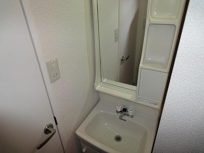 羽曳野市樫山のアパート