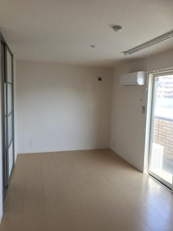 松原市上田４丁目のハイツ