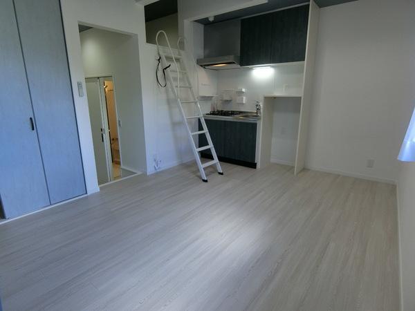 藤井寺市沢田３丁目のハイツ