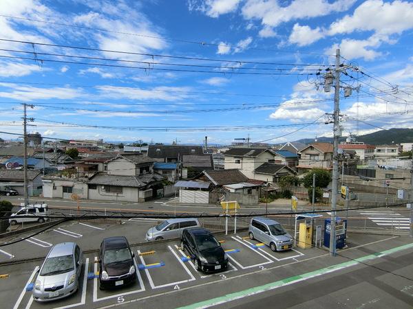 藤井寺市沢田３丁目のハイツ