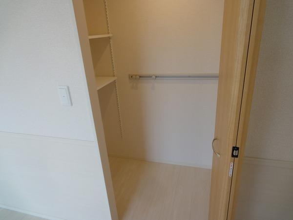 羽曳野市誉田５丁目のハイツ