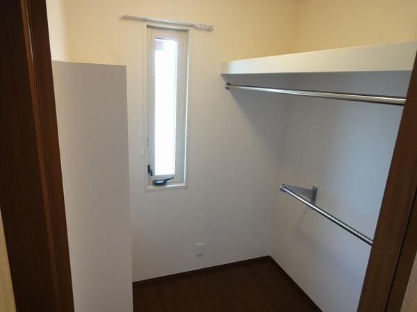 羽曳野市誉田３丁目のハイツ