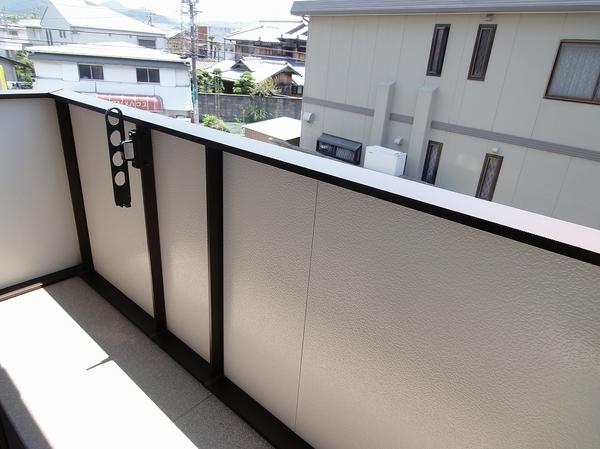 羽曳野市誉田３丁目のハイツ