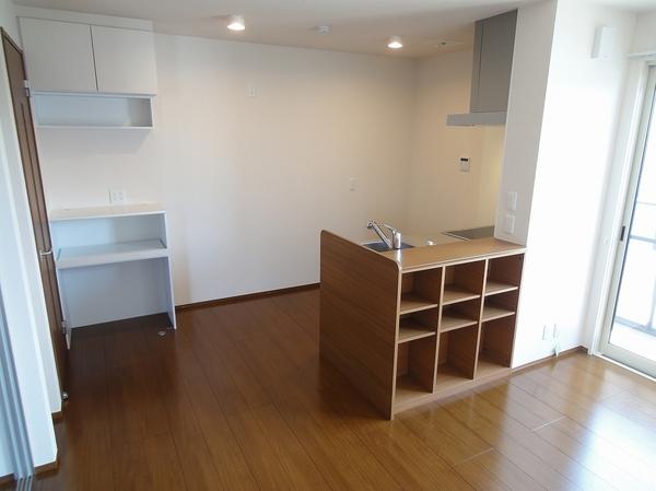 羽曳野市誉田３丁目のハイツ