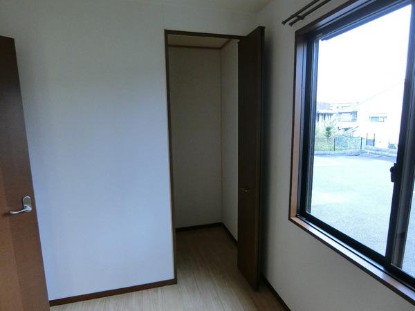 羽曳野市高鷲３丁目のハイツ