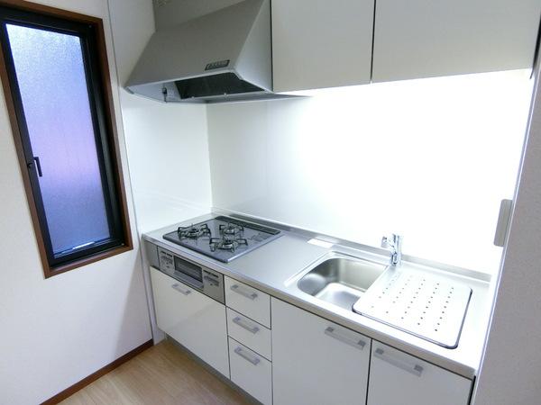 羽曳野市高鷲３丁目のハイツ