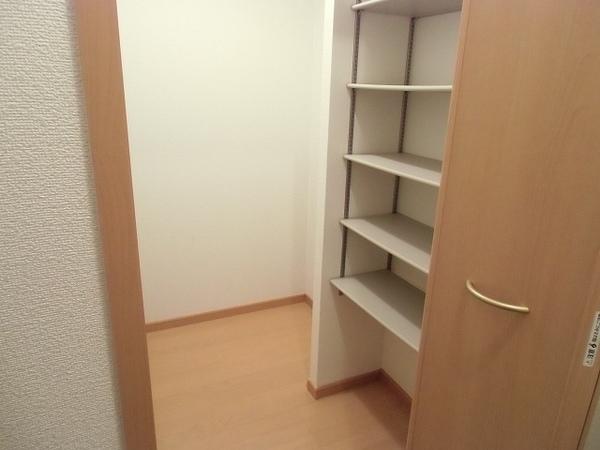 松原市南新町１丁目のハイツ