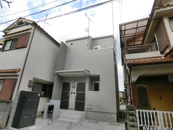 羽曳野市西浦４丁目のハイツ