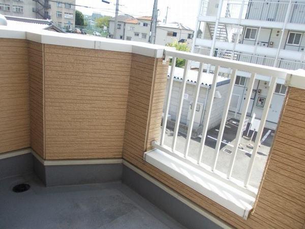 羽曳野市桃山台４丁目のハイツ