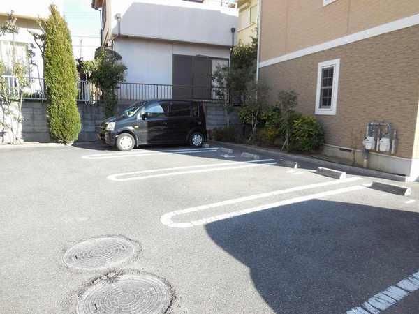 羽曳野市桃山台４丁目のハイツ