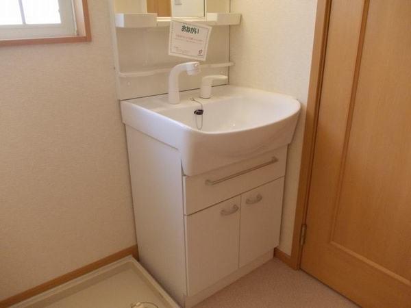 羽曳野市桃山台４丁目のハイツ