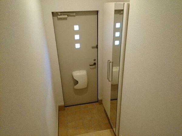 メゾン静