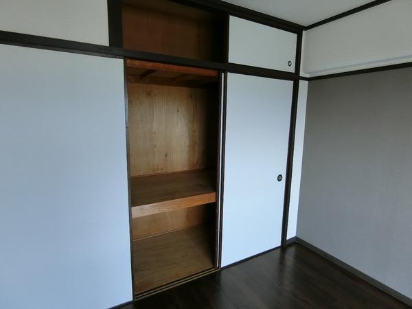 藤井寺市小山１丁目のマンション