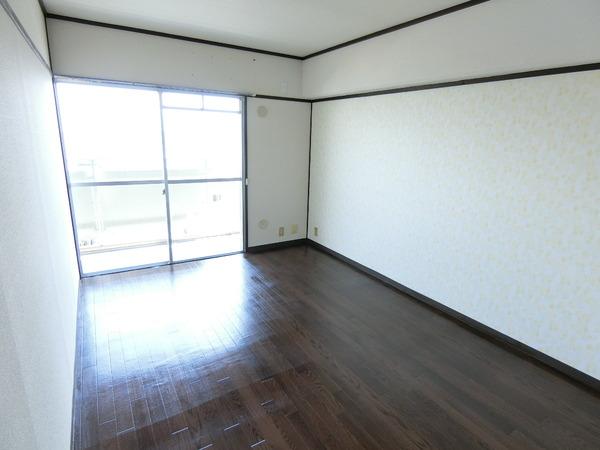 藤井寺市小山１丁目のマンション