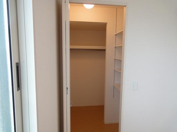 藤井寺市沢田３丁目のハイツ