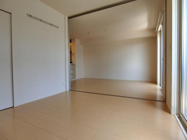 レイクヒルズA棟(洋室)