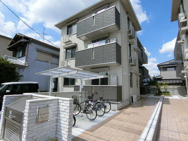 柏原市法善寺３丁目のハイツ